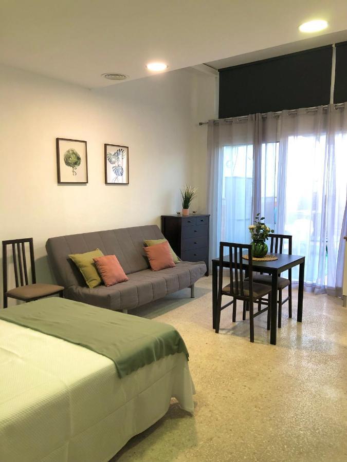 Apartamento Con Piscina En Ciudad Jardin Màlaga Exteriér fotografie